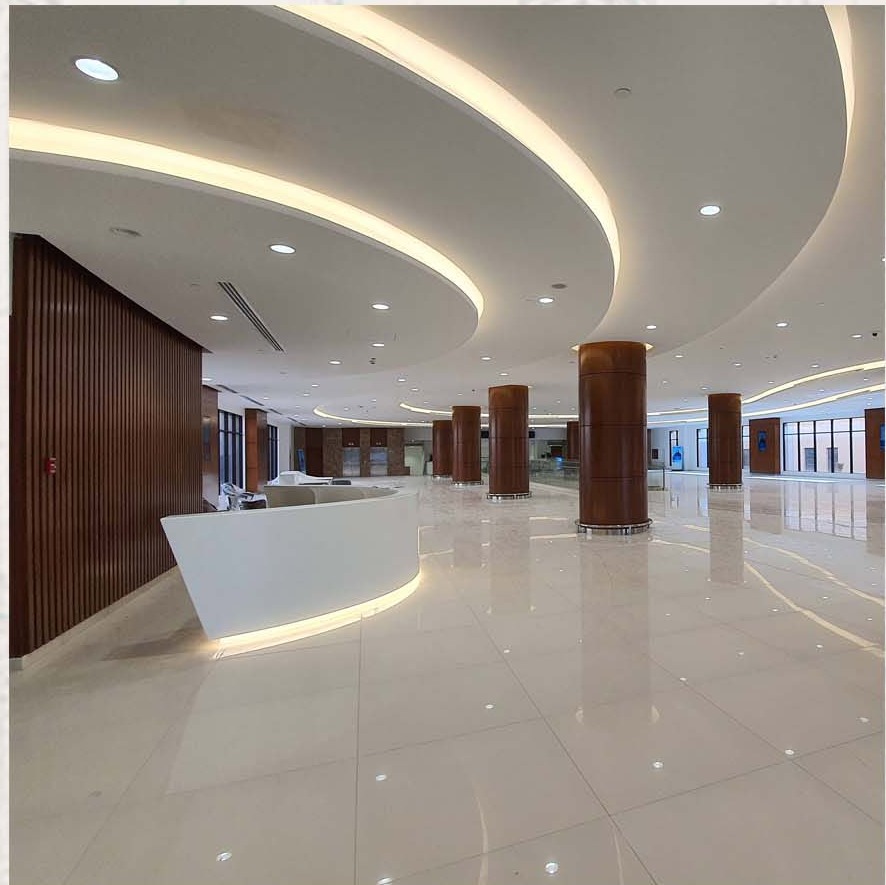 Grand lobby & reception
