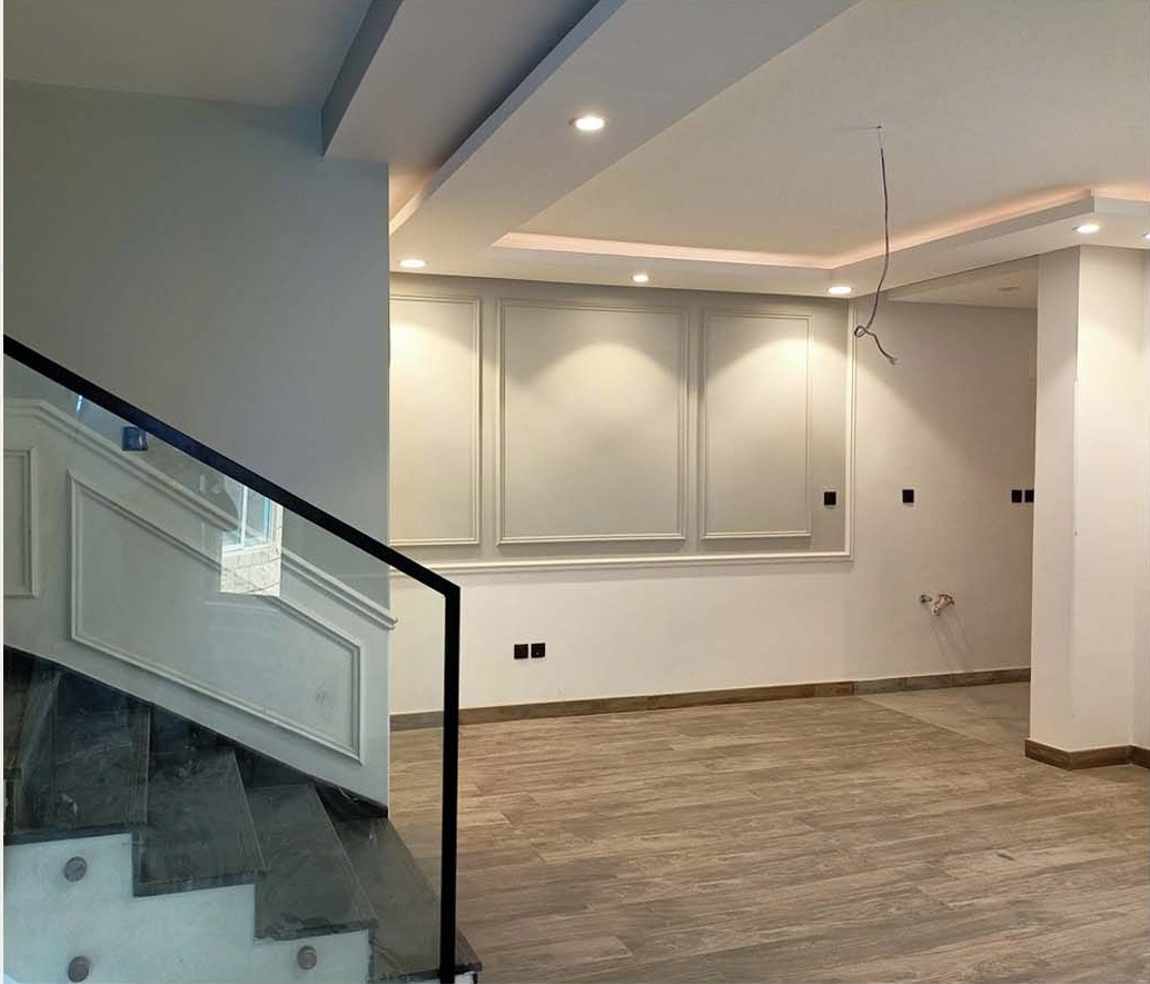 Staircase with glass rail