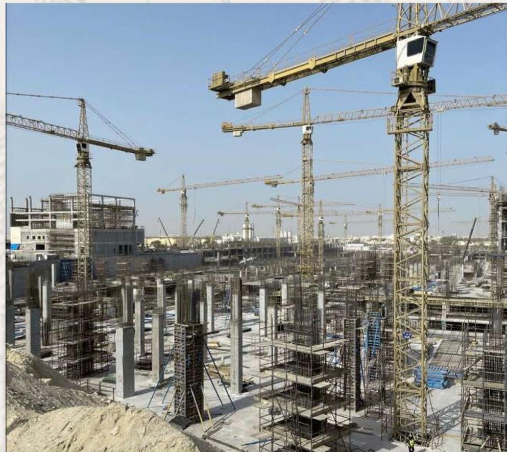 Multi-crane mega-site development